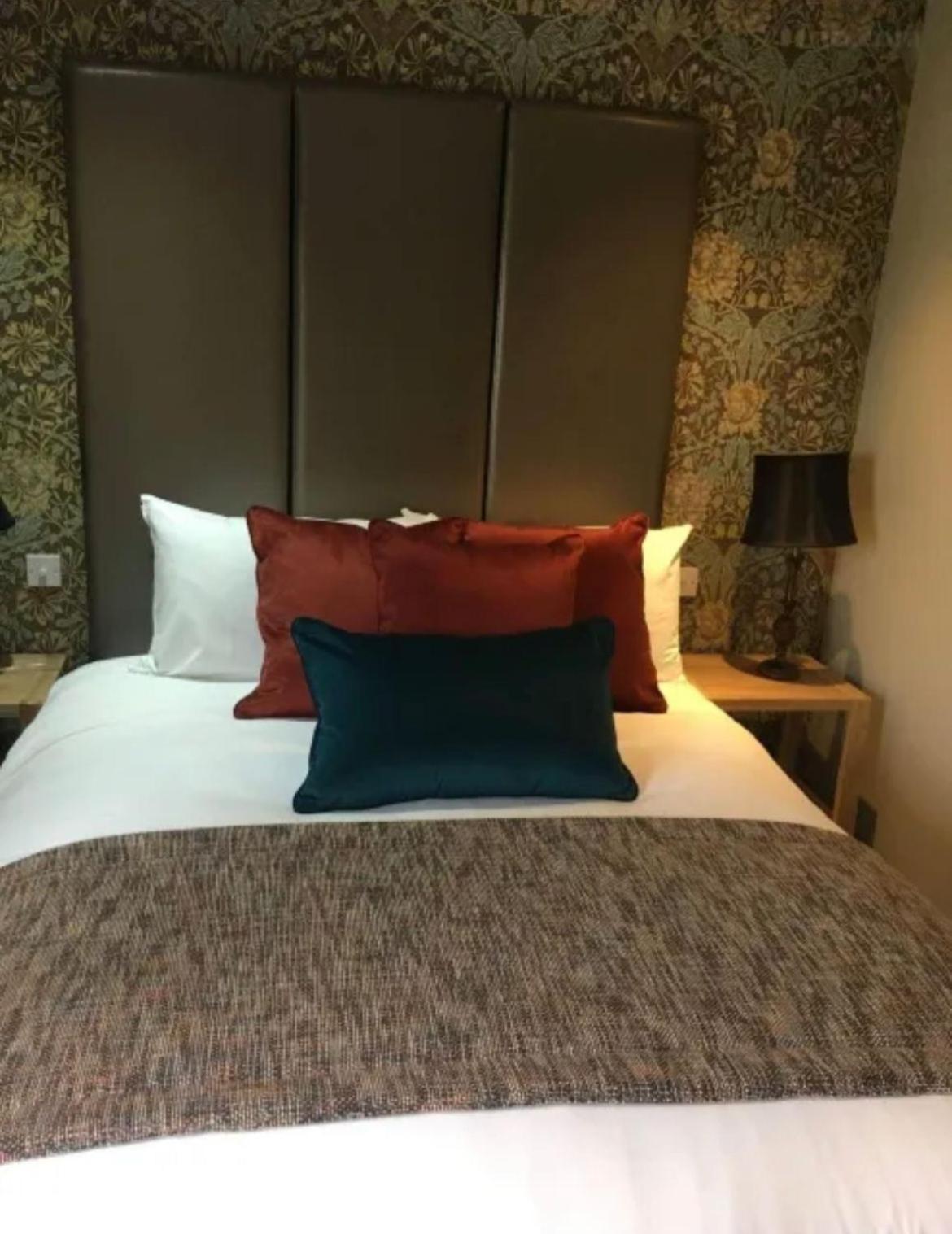 The New Hobbit Hotel Rooms Halifax Exterior foto